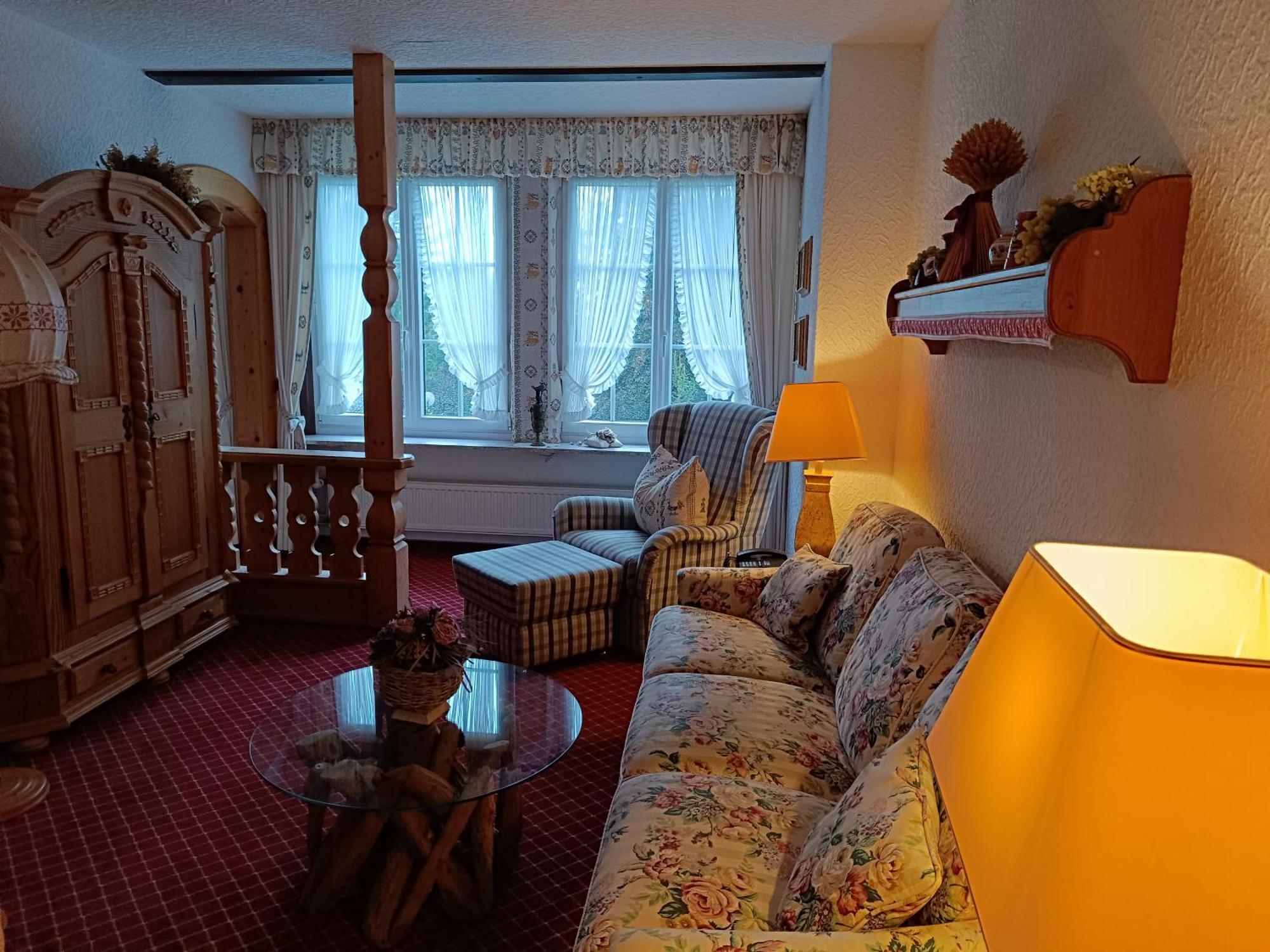 Wellness Und Romantik Hotel Helmboldt 바트사흐사 외부 사진