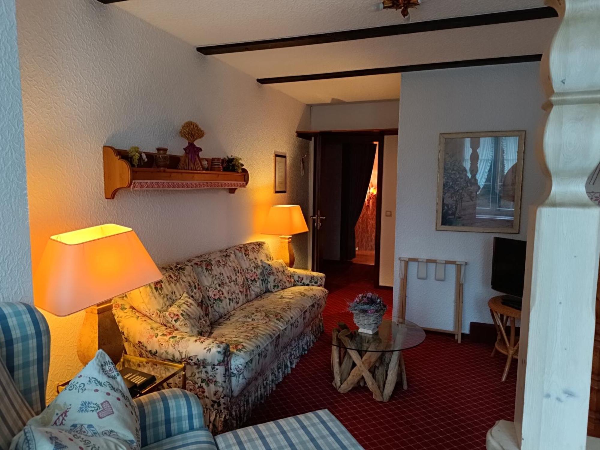 Wellness Und Romantik Hotel Helmboldt 바트사흐사 외부 사진