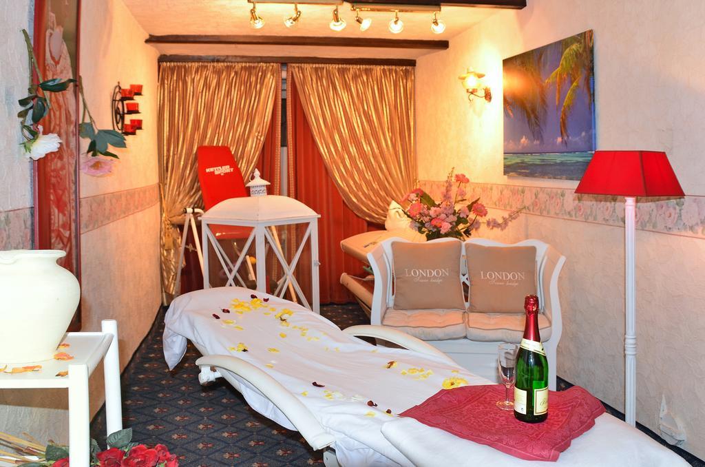 Wellness Und Romantik Hotel Helmboldt 바트사흐사 외부 사진
