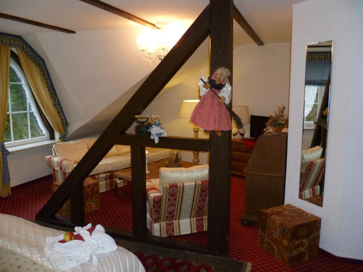 Wellness Und Romantik Hotel Helmboldt 바트사흐사 외부 사진